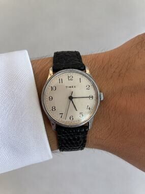 Vintage Timex Quartz Wristwatch Silver Dial Black Reptile Leather Strap Running